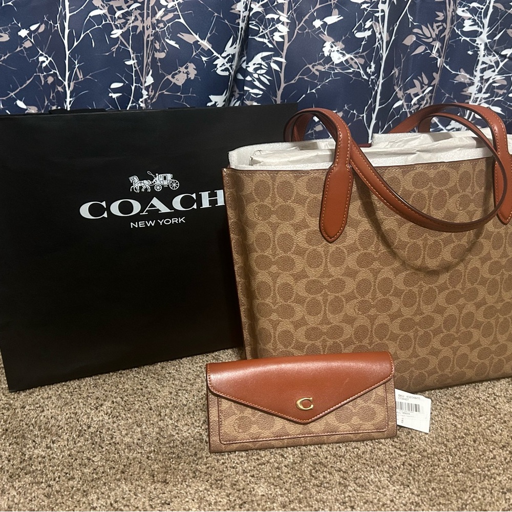 Coach Signature Willow Tote Bag and Wallet